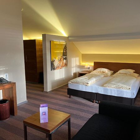 Hotel Gasthof Kroenele 卢斯特瑙 外观 照片