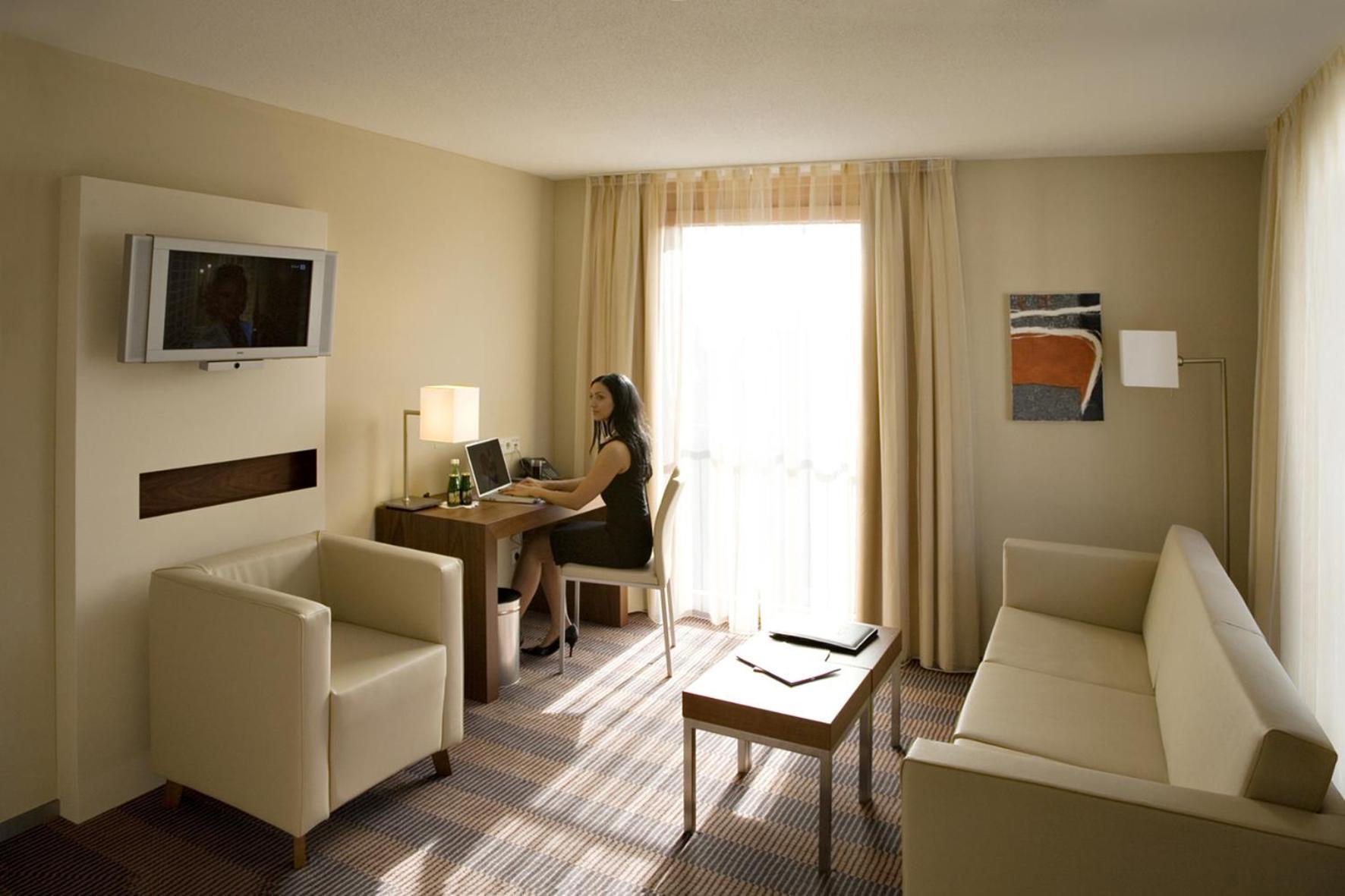 Hotel Gasthof Kroenele 卢斯特瑙 外观 照片